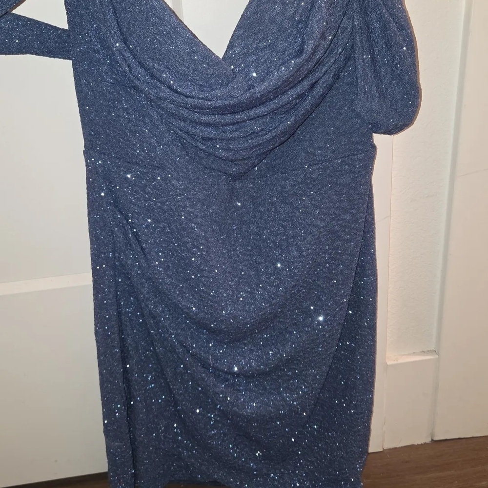 Elegant Navy Blue Glitter Dress